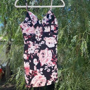 Body hugging floral dress